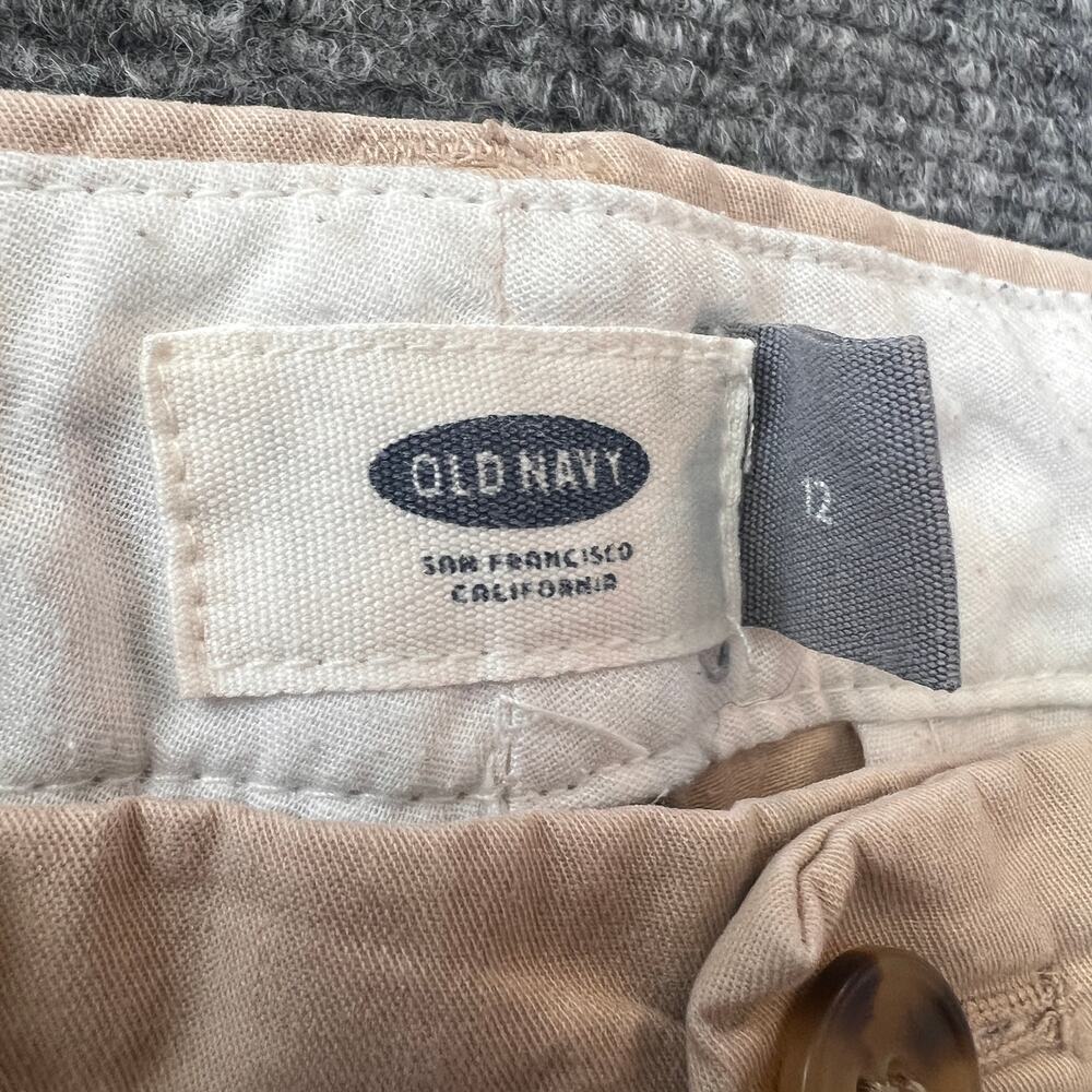 Old Navy Women's Khaki Chino Shorts Size 12 Beige Casual Flat Front - Picture 2 of 5
